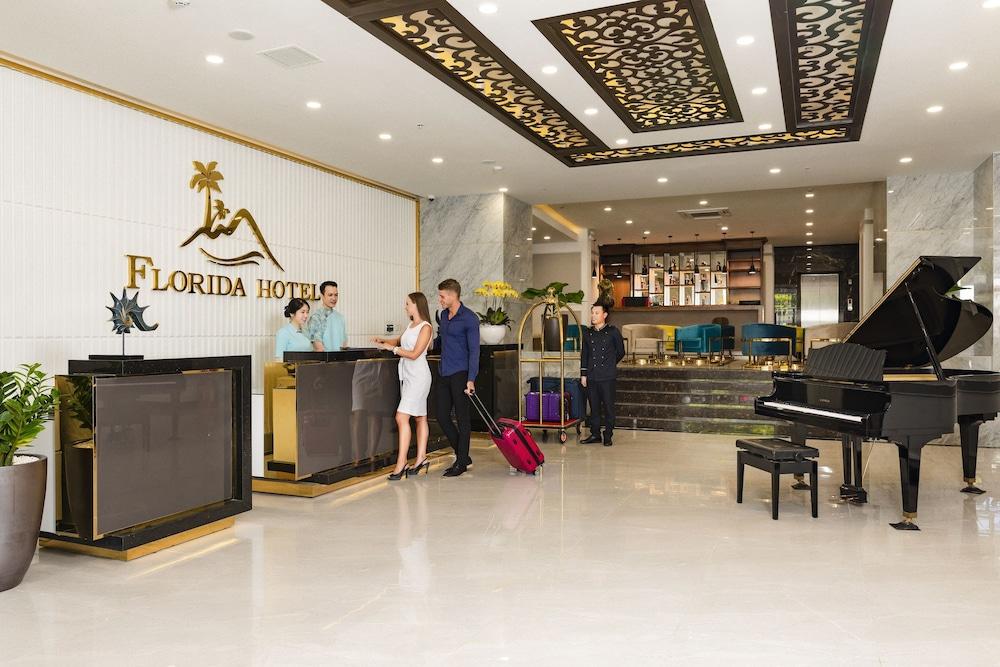 Florida Hotel На Транг Екстериор снимка
