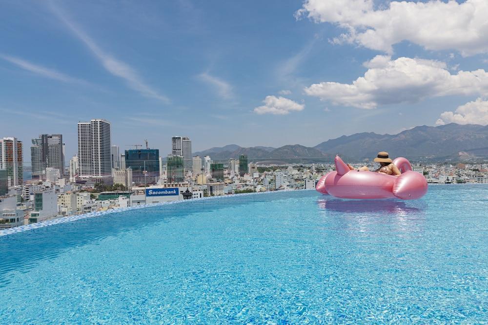 Florida Hotel На Транг Екстериор снимка
