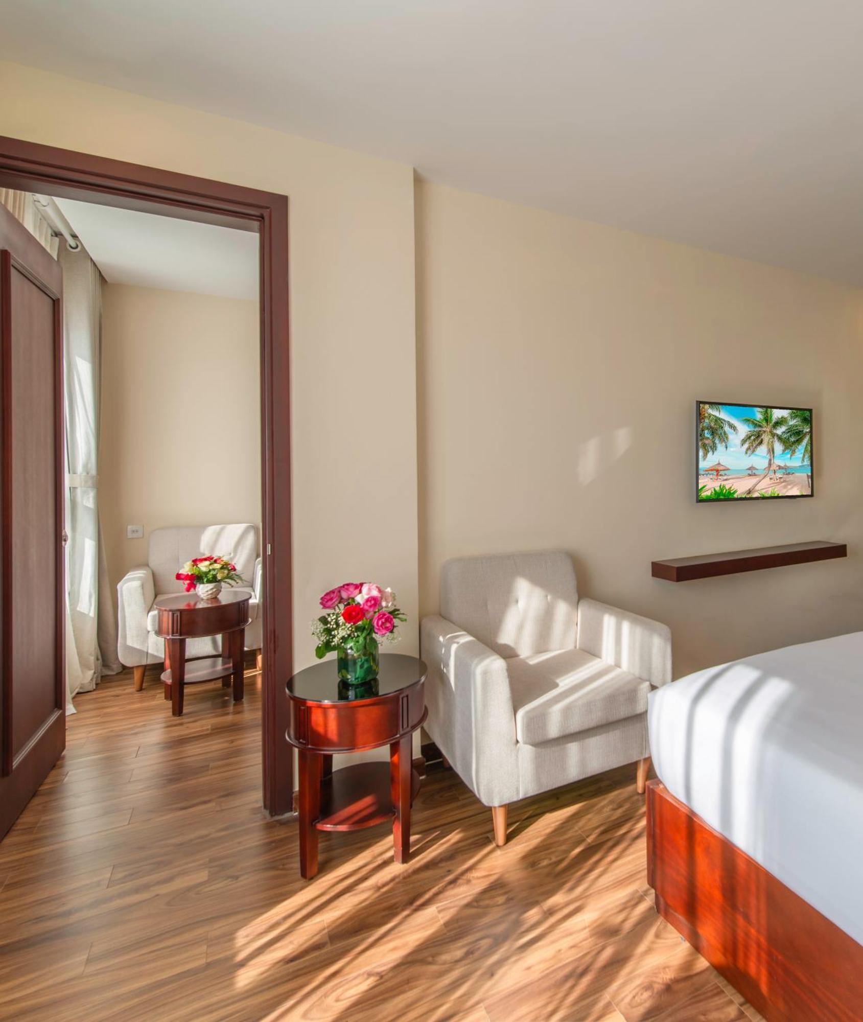 Florida Hotel На Транг Екстериор снимка