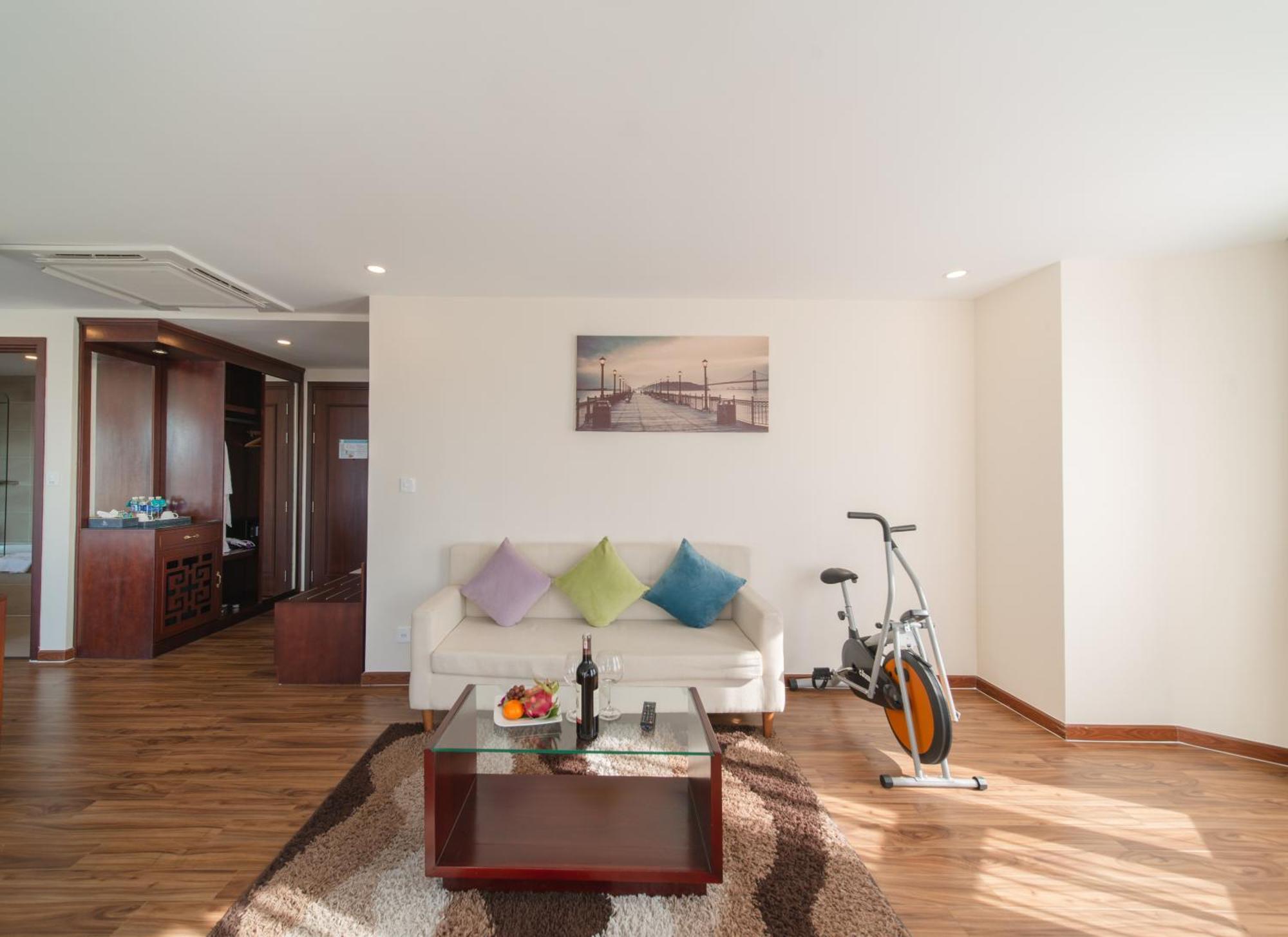 Florida Hotel На Транг Екстериор снимка