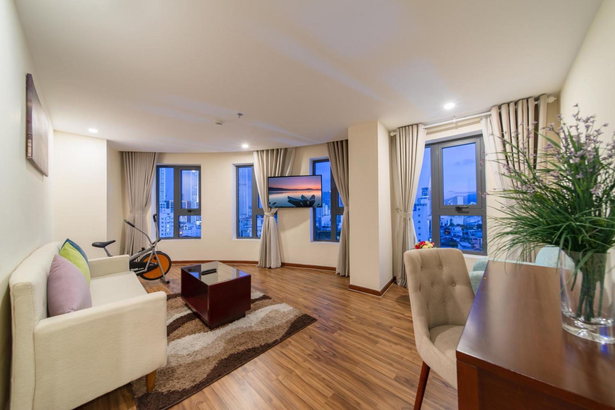 Florida Hotel На Транг Екстериор снимка