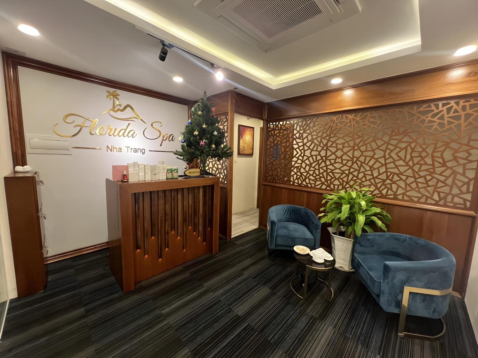 Florida Hotel На Транг Екстериор снимка