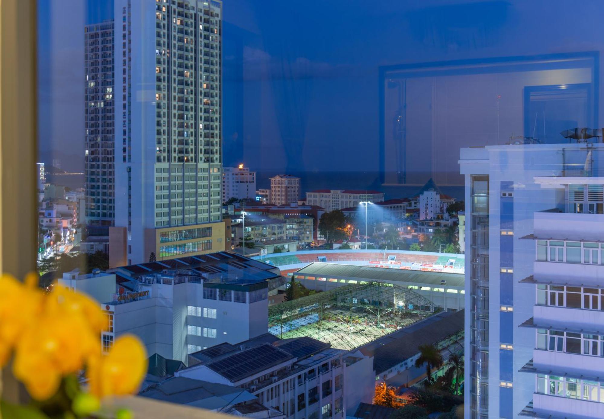 Florida Hotel На Транг Екстериор снимка